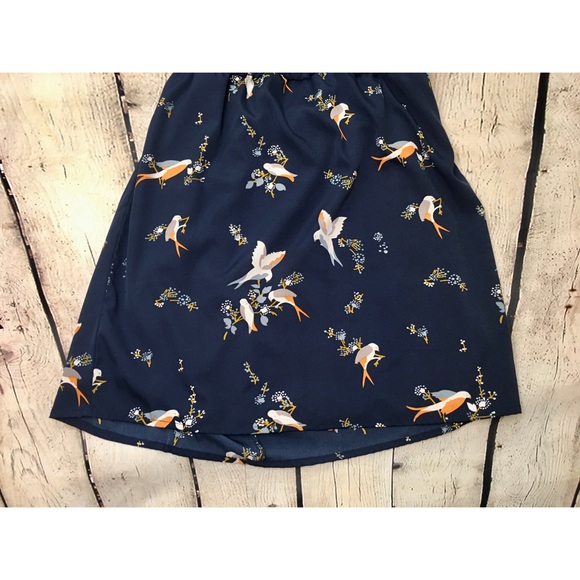Passport Sparrow Short Sleeve Dress - Picture 9 of 15